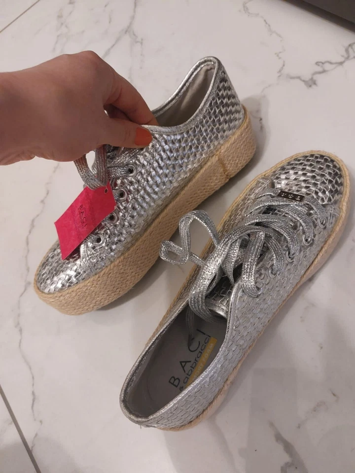 SCARPE DONNA BACI E ABBRACCI NUOVE ARGENTO LUCIDE NUMERO 39 MEMORY FOAM - Immagine 3 di 4