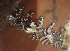 Silvertone Blue Crab Link Bracelet Magnetic Clasp Nautical Beachy Ocean Creature