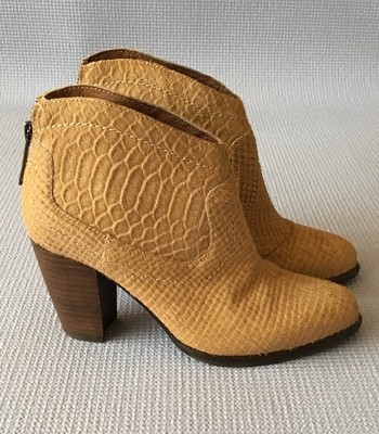 UGG Australia CHARLOTTE Moon Calf Hair Snake Ankle Boots 5M EU36 $ 195