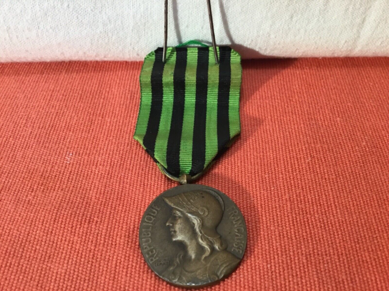 Picture 1 of 5