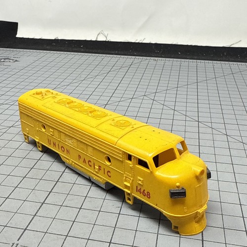 HO F7 DIESEL LOCOMOTIVE SHELL SET - #1468 UNION PACIFIC Dummy Non ...