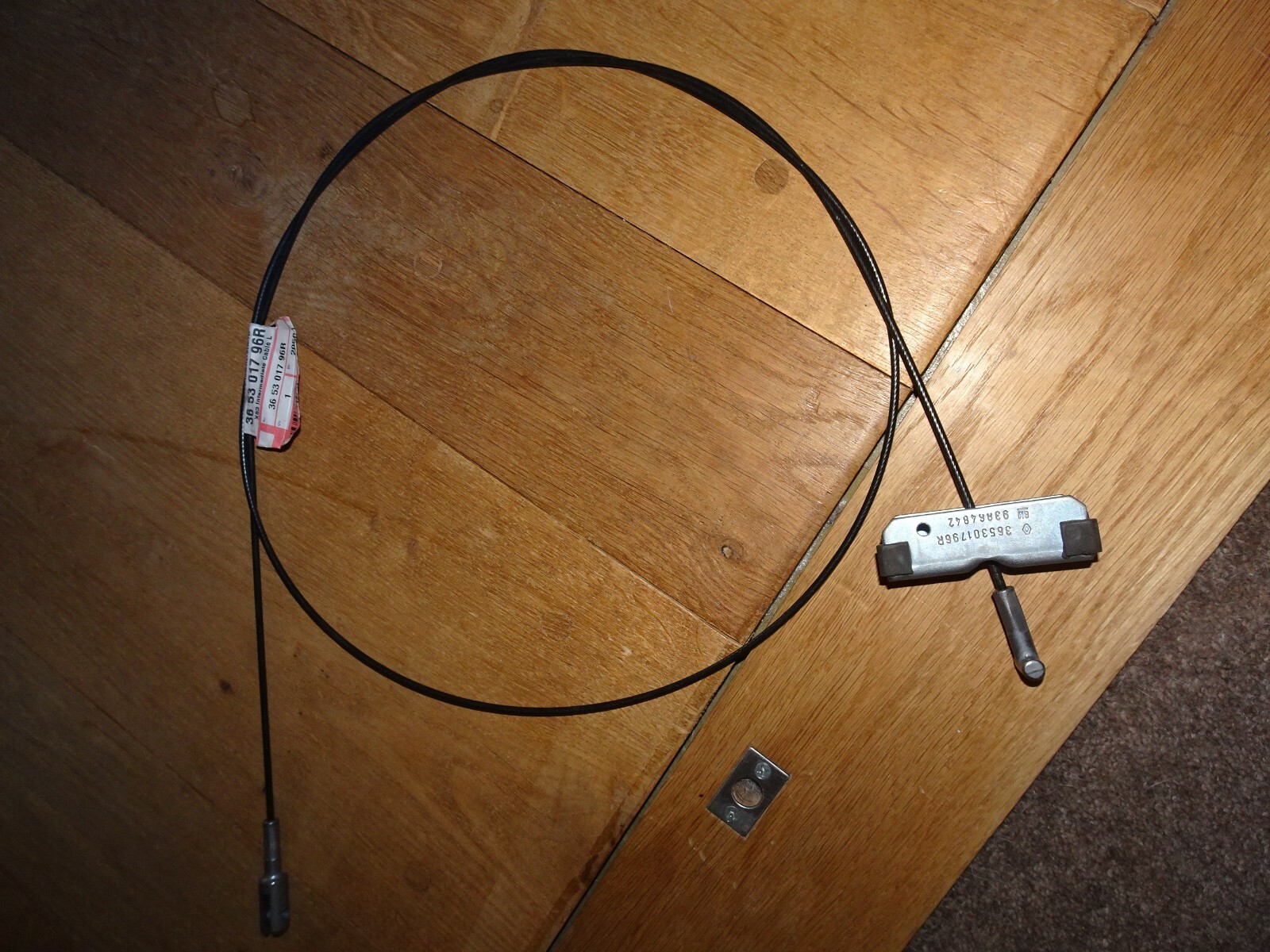 GENUINE RENAULT PARKING BRAKE CABLE X83 INTERMEDIATE 365301796R NEW