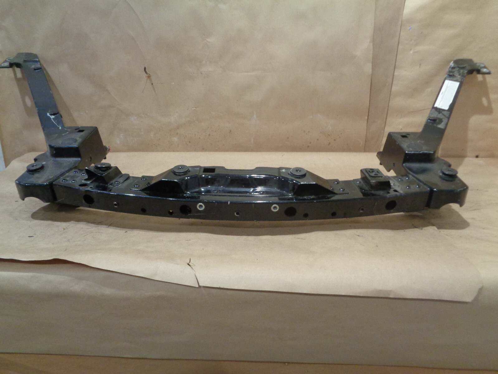 Maserati Quattroporte 2014+ - Front Upper Crossmember Radiator Support 673002137
