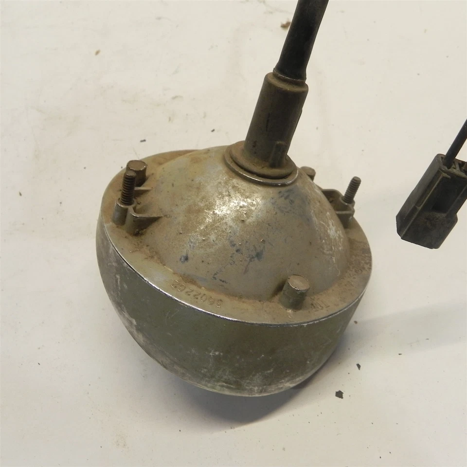 VINTAGE 1968-1969 AMC JAVELIN AMX #3602262 FRONT SIGNAL LIGHT USED WEAR - Image 3 of 4