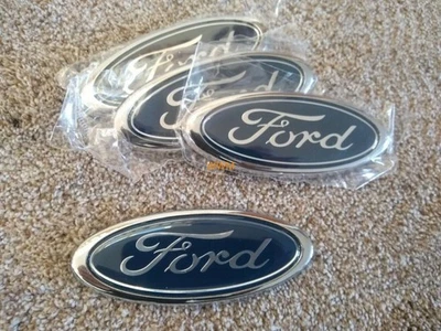 1x Vorder-/Heckabzeichen für Fiesta/Transit Embleme Abzeichen Für Ford 115*45mm  - Bild 1 von 3