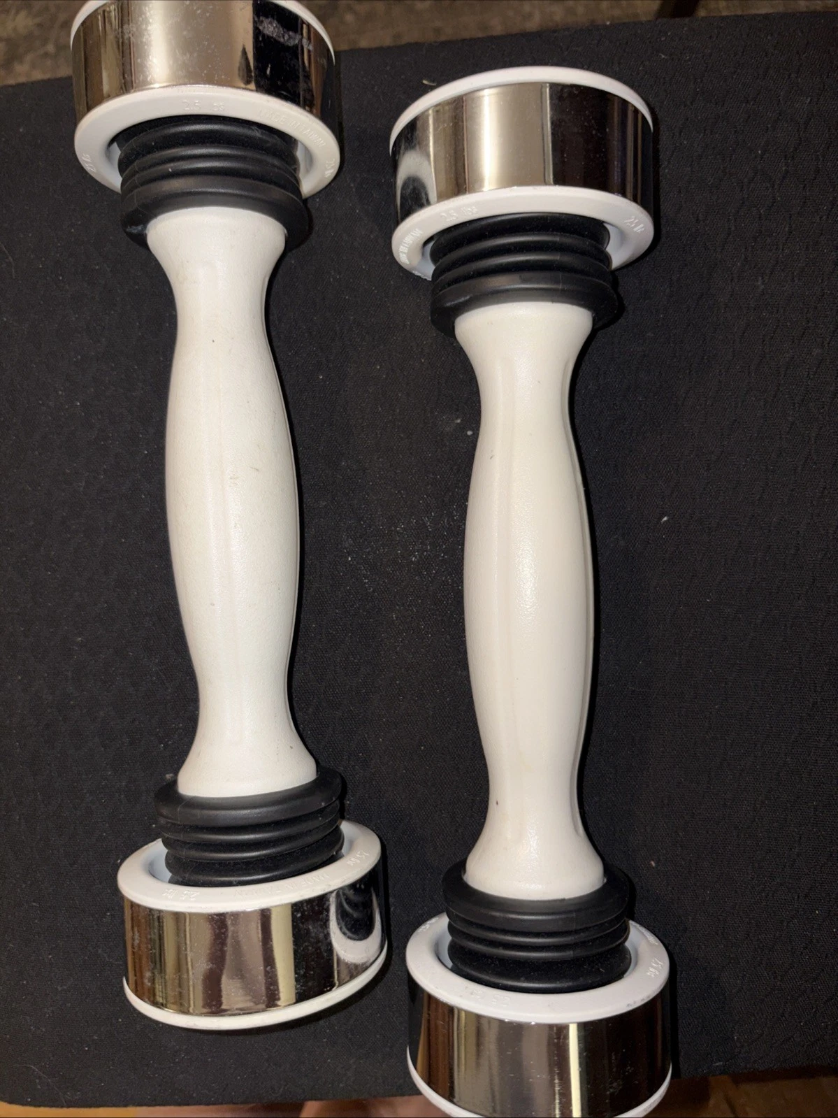 Vtg Shake Weights 2.5 Lbs Each Dumbbell Set Of Two White Black Silver