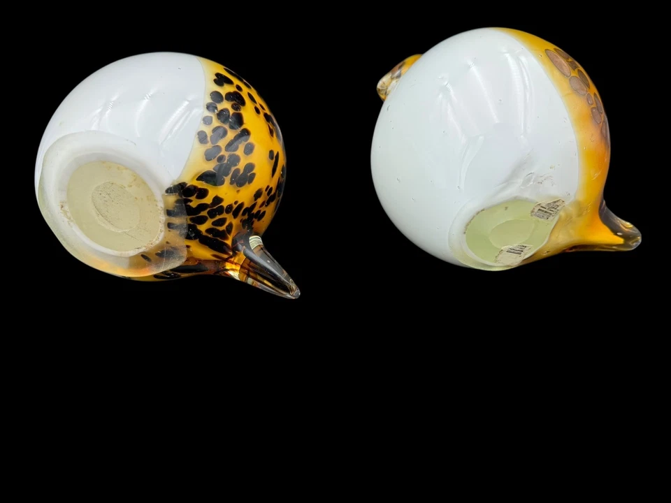 Juego de 2 pisapapeles moteados amarillos negros de cristal de Murano de colección Foto 2 de 4