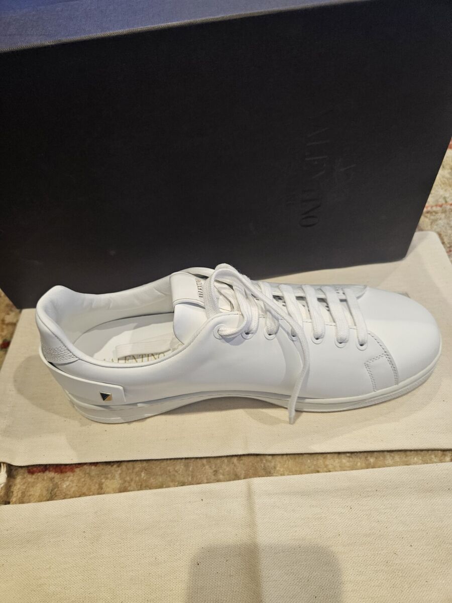 Valentino Garavani V Logo White Sneakers New Size 41 | eBay Valentino Garavani V Logo White Sneakers New Size 41 | eBay