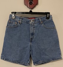 Levi  s Womens Size 10 Classic Fit Vintage Style Blue Cotton Denim Jeans A1890