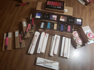 NEW Maybelline NY Expert Wear Single Eyeshadows Pick a Color or Two Discounts.