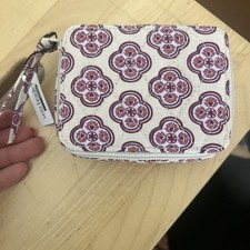 Vera Bradley Travel Pill Case, 8 Slots Lavender Geo New   NWT