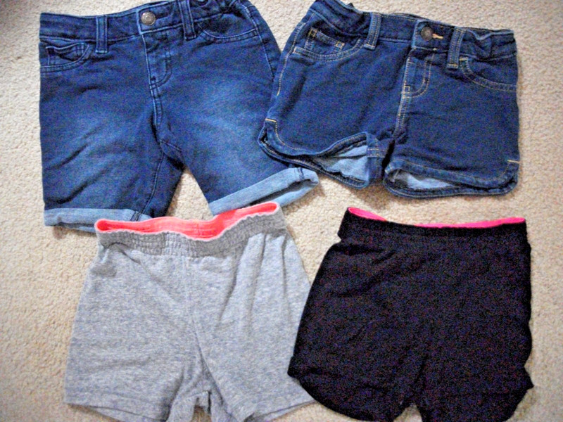 4 Pair Mixed Lot  4/5 Girl Shorts, EUC