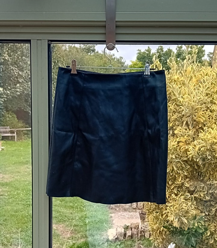 MISS SELFRIDGE Black PU Faux Leather Short Mini Skirt Zip Pleather 8 36 S Small