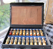 Materia Medica Herbarium Collection Apothecary Witchcraft Bottles Case Specimens