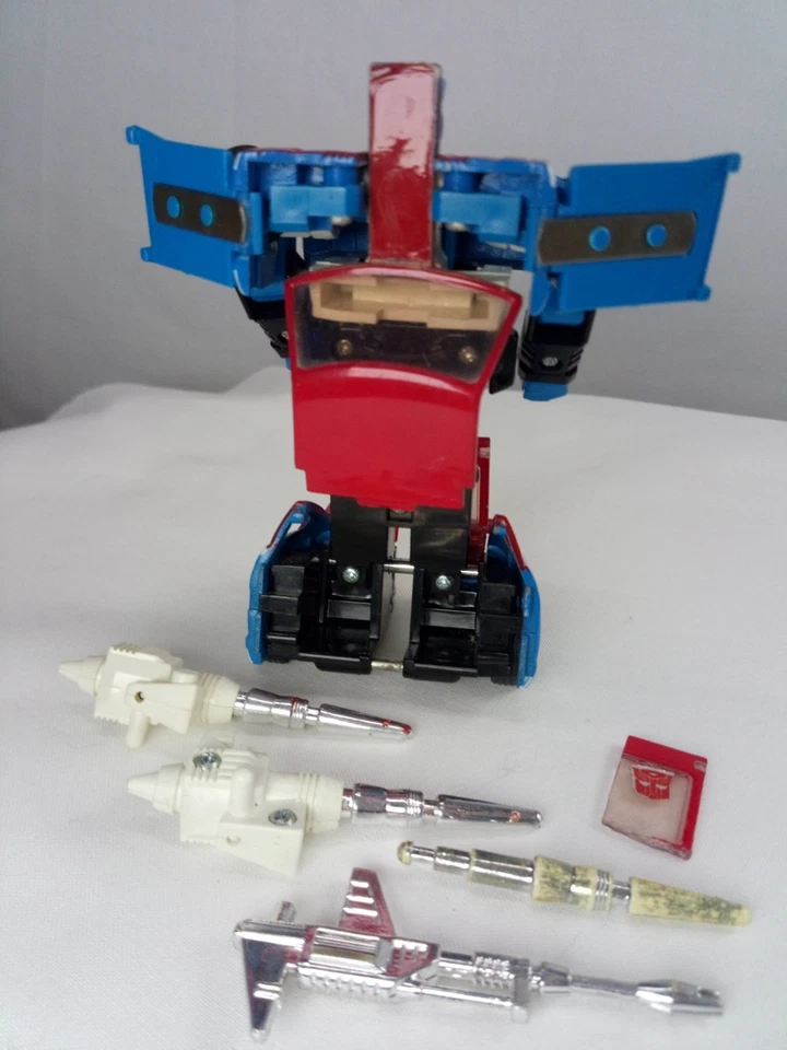 G1 Transformers SMOKESCREEN Near Complete needs windows - Image 2 of 4