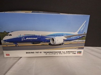 1/200 Scale Boeing 787-8 Demonstrator 1st Aircraft HASEGAWA Hobby KiT