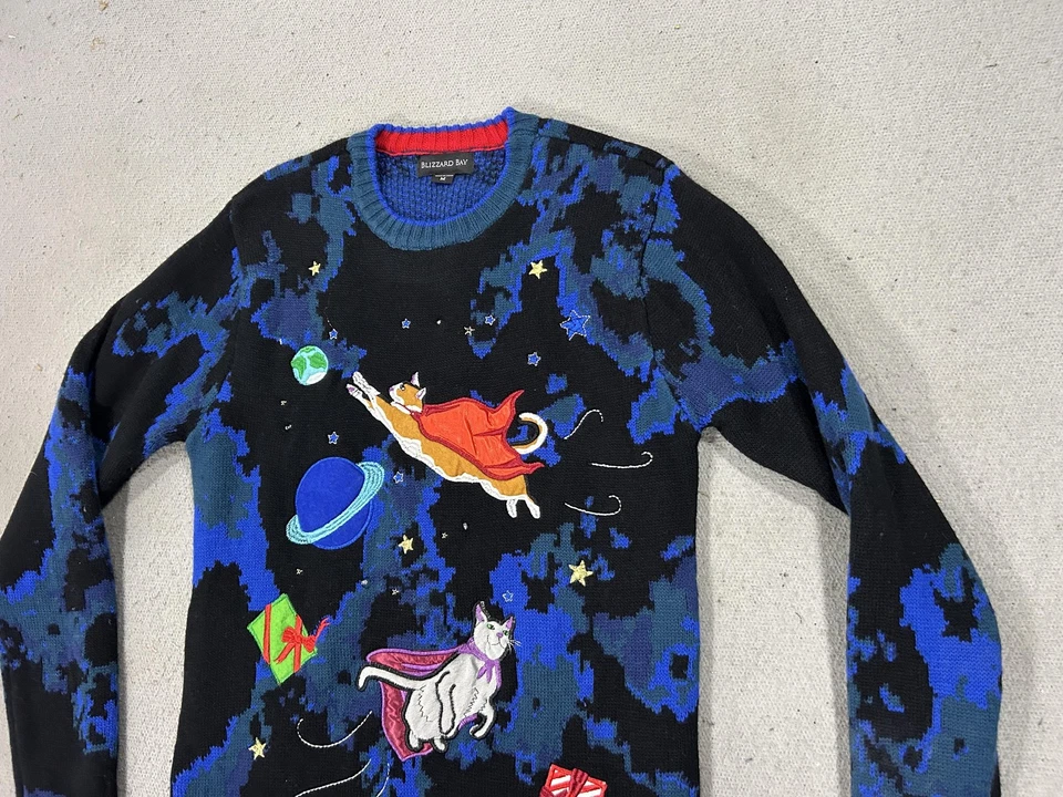 Suéter Blizzard Bay Para Hombres Mediano Negro Azul Iluminado Feo Navidad Gatos Espaciales Foto 2 de 4