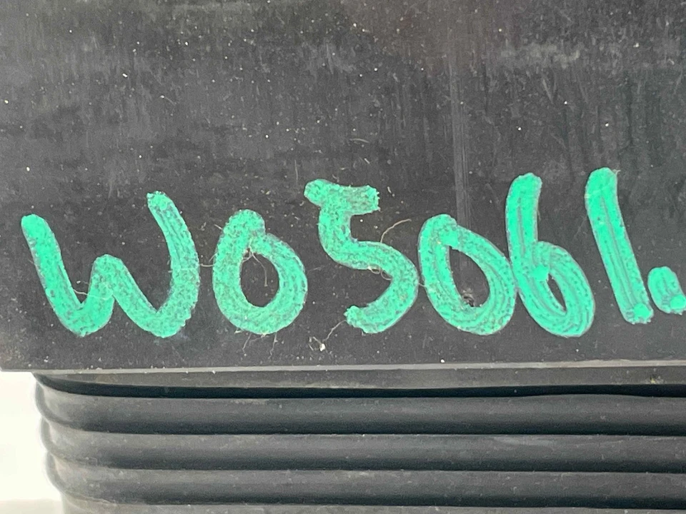 Cuadro de instrumentos velocímetro Mercedes 380 1981 calibre 148 k millas OEM 0105427206 Foto 4 de 4