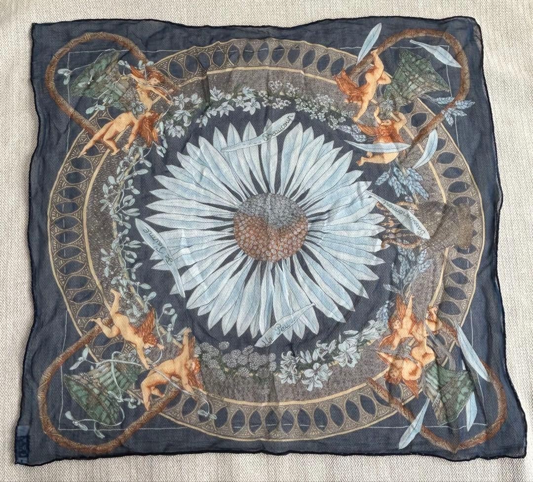 HERMES Pre-Owned Carre 45 Scarf Amours Silk 100