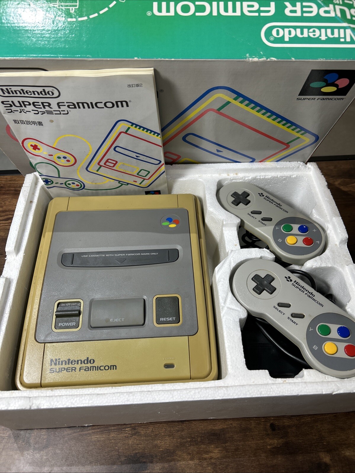 Nintendo Super Famicom Console Model SHVC-001 Japan With SNES Controller