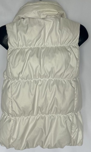 Gap Womens Down Puffer Ivory Vest Pockets Full Zip & Snap Sz Medium - Picture 7 of 11