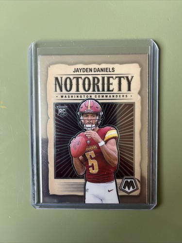 2024 Panini Mosaic - Notoriety - #19 JAYDEN DANIELS (RC) - 第 2/3 張圖片