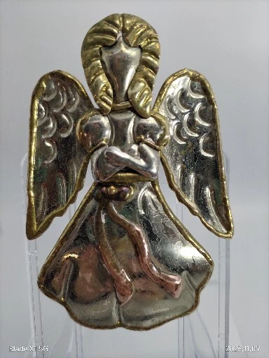 Broche métallique vintage signée SJ Supreme bijoux ton or ange de Noël
