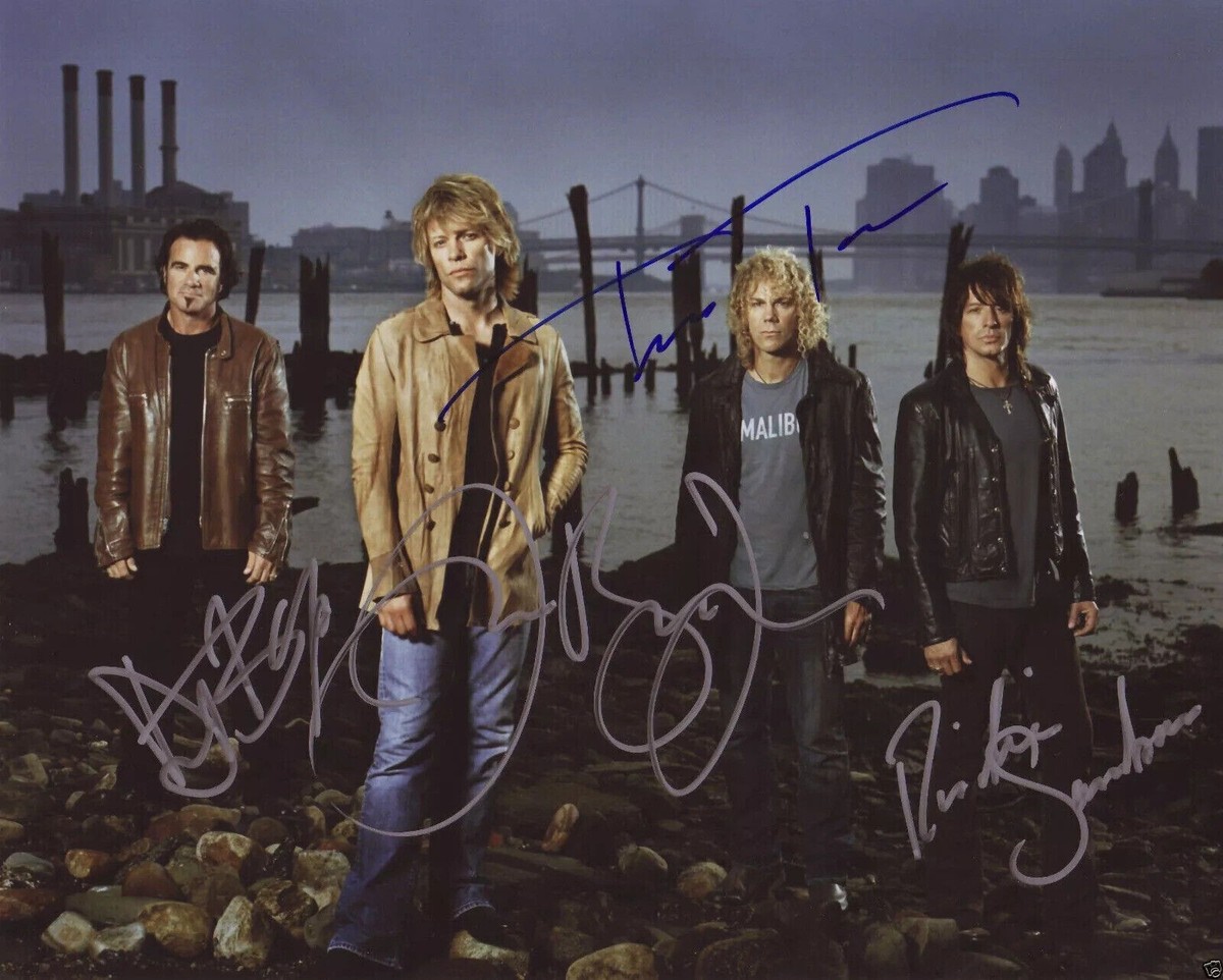 Bon Jovi　直筆サイン入り写真 hq720.jpg?sqp=-