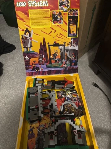 LEGO 6097 Lord's Castle Set incomplete with Instructions N Box 🇨🇦 No Mini Figs