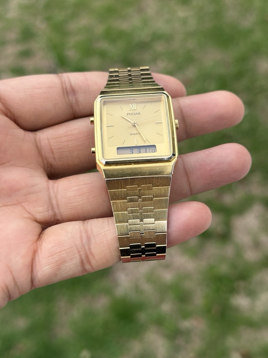 Pulsar アンティークデジタル腕時計 ゴールド Pulsar rare vintage Gold Tone Dual-Display Watch unisex 1980s