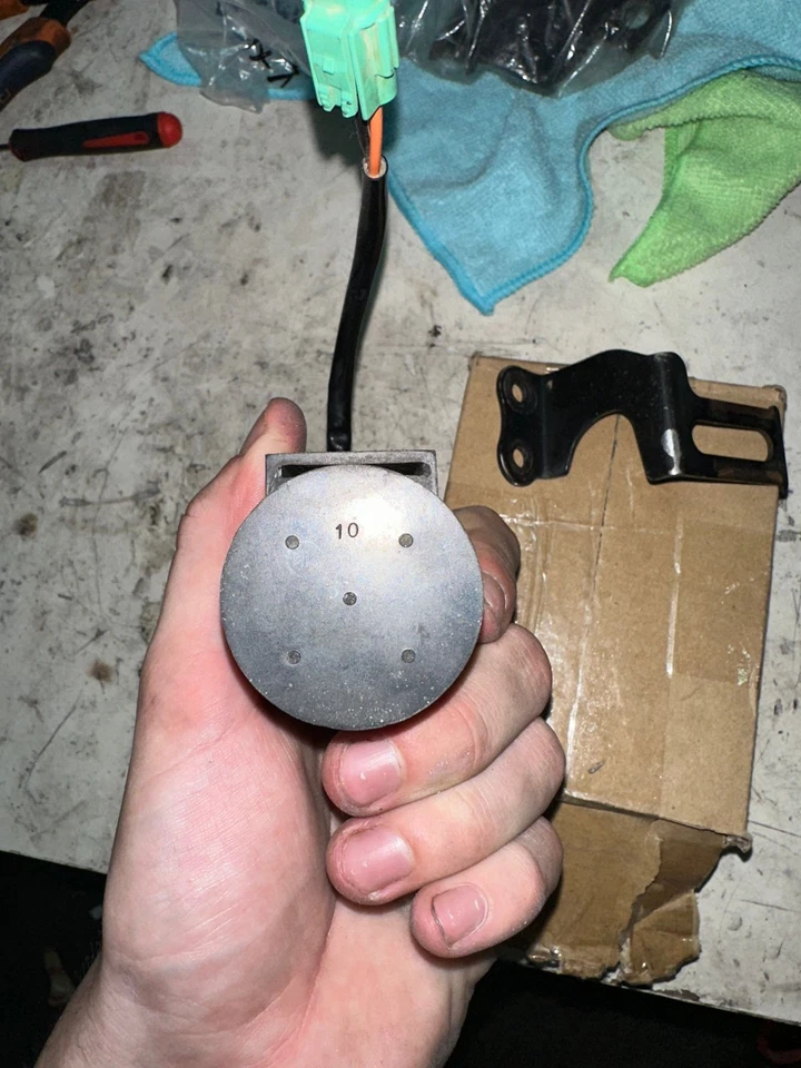 CONDENSADOR OEM KAWASAKI KX450F KX250F |21013-0001| |2009 - 2016| Foto 3 de 4