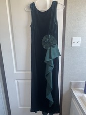 Jessica Howard Green Velvet Dress Size 6