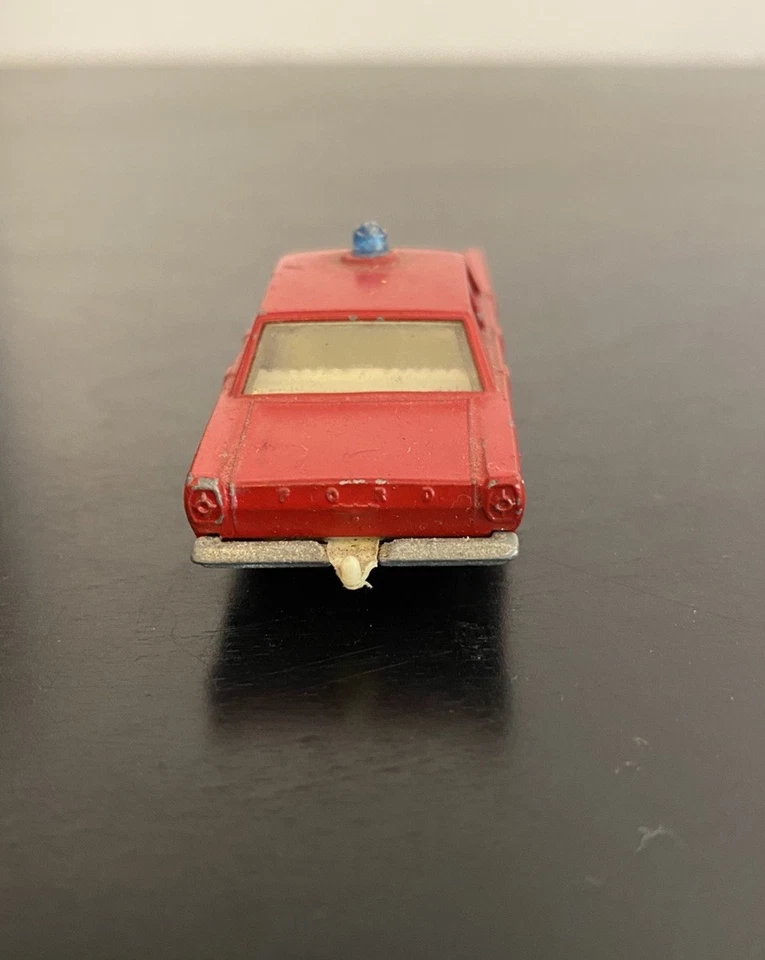Vintage Matchbox Lesney Series No 55/59 Ford Galaxie Made in England Fire Chief - Image 4 of 4