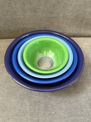 Vtg Pyrex 80s Clear Bottom Primary Blues Color Nesting Mixing Bowl Set **READ**