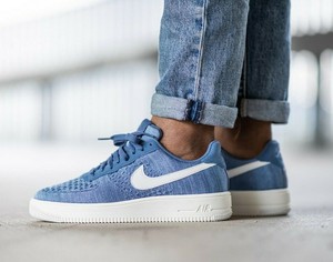 nike air force 1 flyknit blue