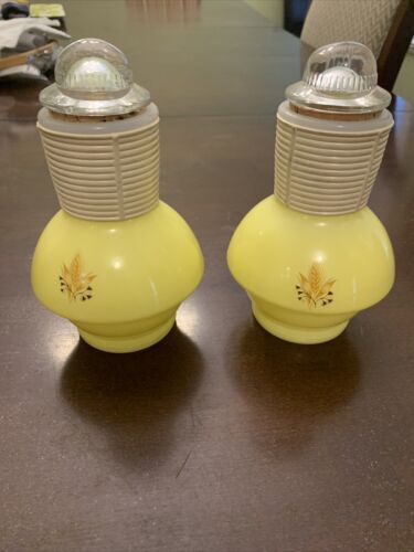 1950's Vtg McKee Glasbake Hottle Glass Carafe Retro Yellow Wheat