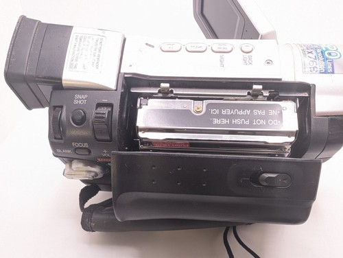 JVC GR-DVL520U MiniDV Digital Video Camera NO BATTERY / UNTESTED - Picture 6 of 11