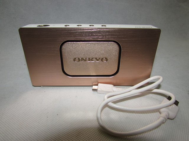 onkyo t3 portable bluetooth speaker