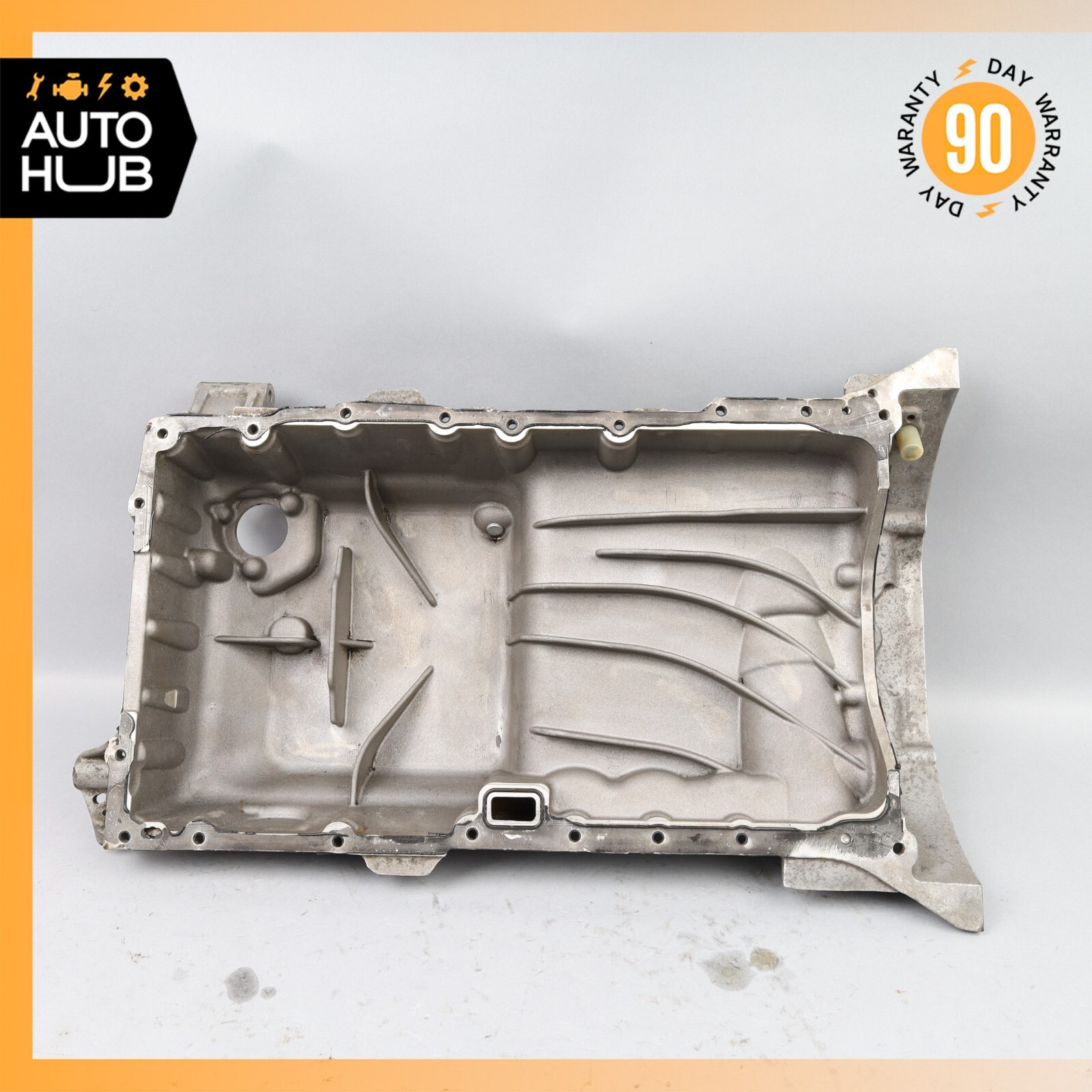 18-25 Aston Martin DB11 / Vantage 4.0L V8 M177 Engine Oil Pan 1770104604 OEM