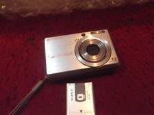 Sony Cyber-Shot DSC-S750 7.2MP 3x Digital Camera - Silver