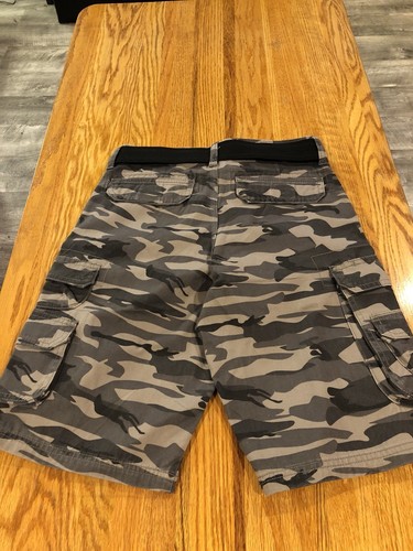 Lee Dungarees Loose Fit Shorts Youth Size 12 Adjustable Waist Camouflage - Picture 2 of 6
