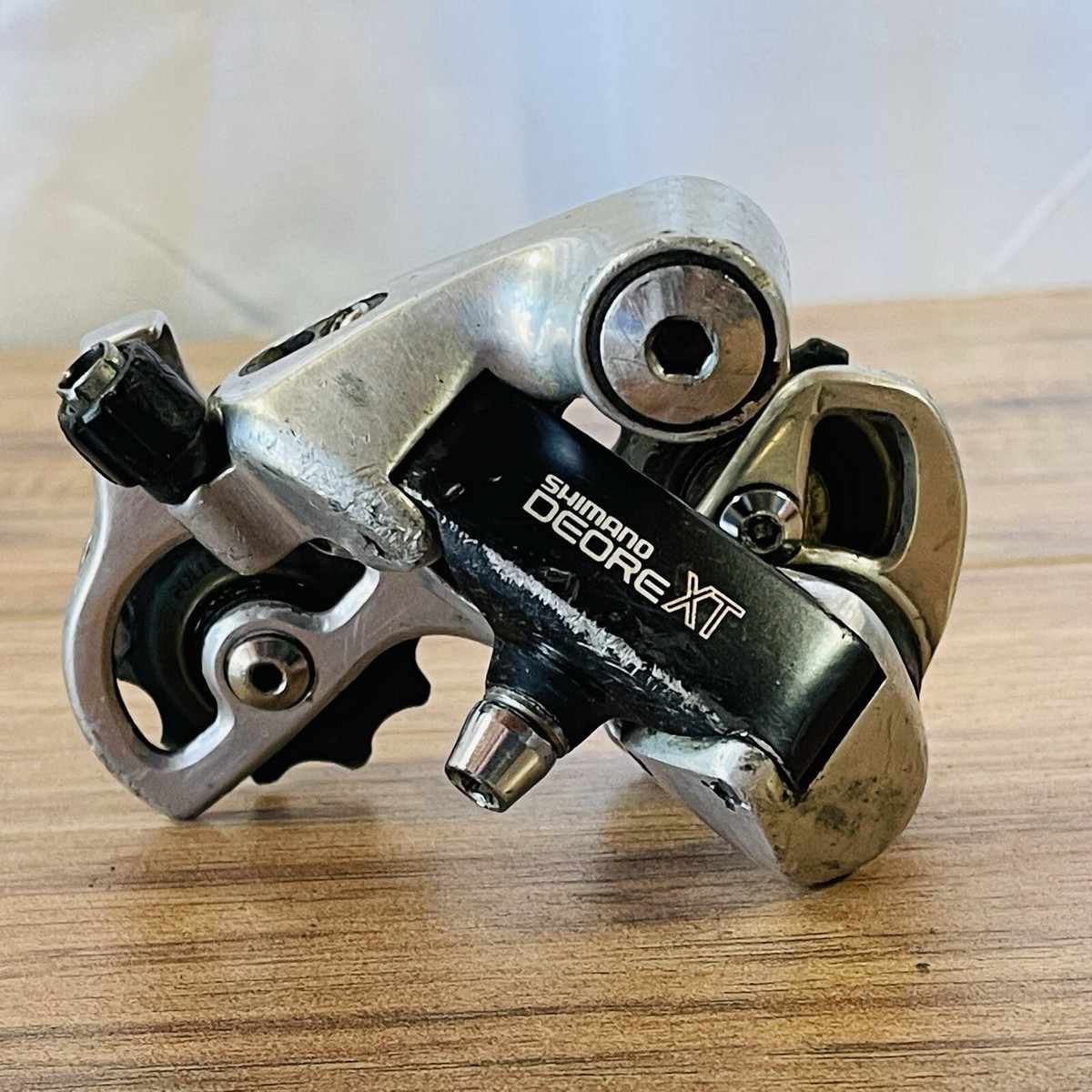 Used Shimano Deore XT RD-M735 Short Cage Rear Derailleur 7 Speed