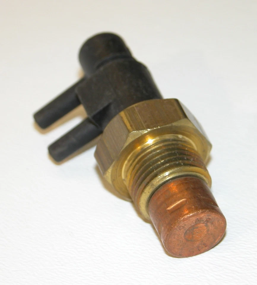 Interruptor de vacío con puerto SMP PVS91 para 85-87 Nissan Máxima 84-87 300ZX y más Foto 2 de 3