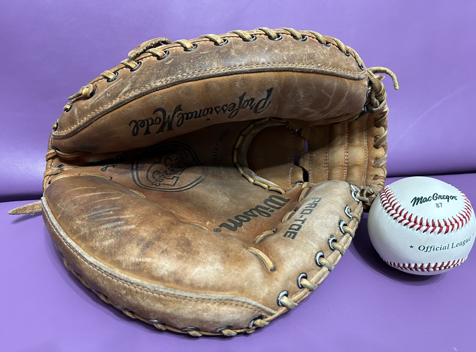 CLASSIC Wilson catchers mitt A2403 A2000 Made in Japan baseball glove