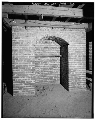 38. BASEMENT - WEST CENTER ROOM, ARCHED CHIMNEY SUPPORT - Blandfield, U.S.