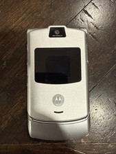 Vintage Motorola RAZR V3 Silver Cell Phone For Parts 129