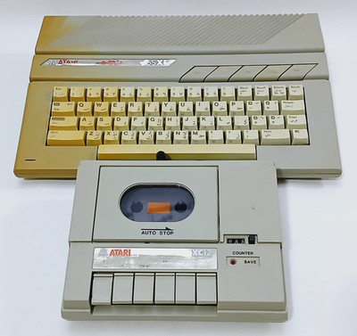Vintage Atari 65XE Home Computer & XC12 Tape Drive Bundle - For parts only