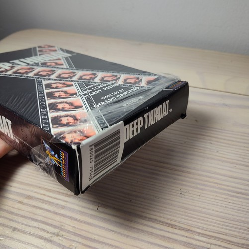 Deep Throat VHS (Arrow Prods. 1990 Original Special Collector's Edition Big Box - Picture 4 of 5