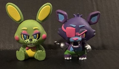 2- Five Nights At Freddys FNAF 2016 Black light Figures Bonnie And Purple Foxy