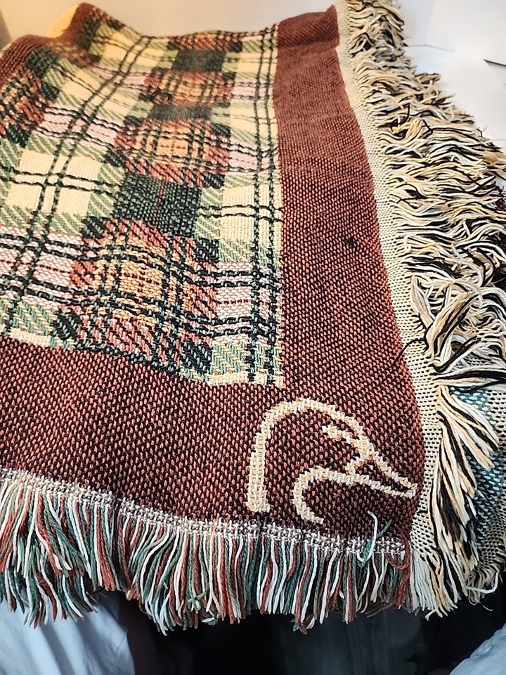 RARE...Ducks Unlimited Lamp With Throw Blanket Lamp Works Great 9" Base